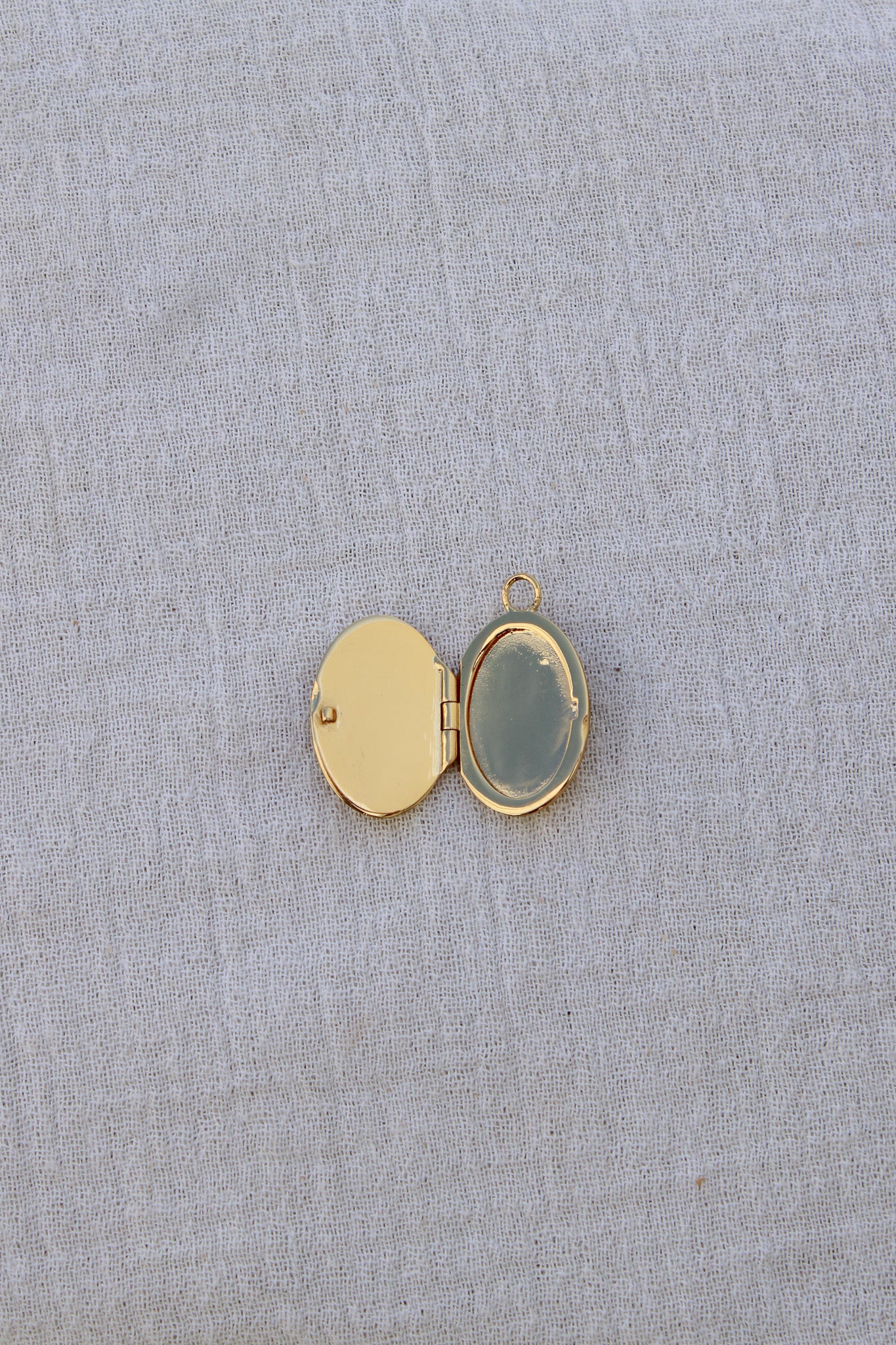 Ampersand Locket Charm, CH298