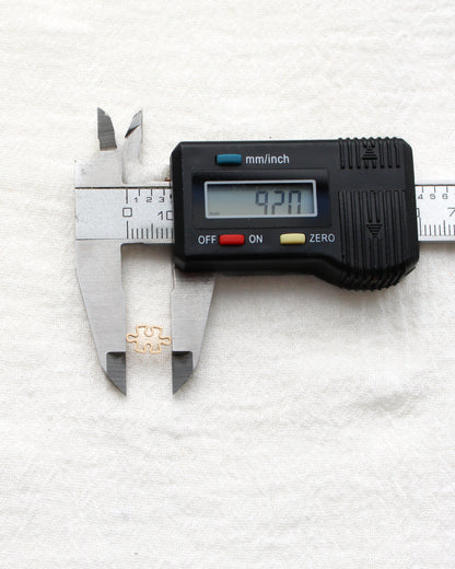 Puzzle Piece Connector, CN385