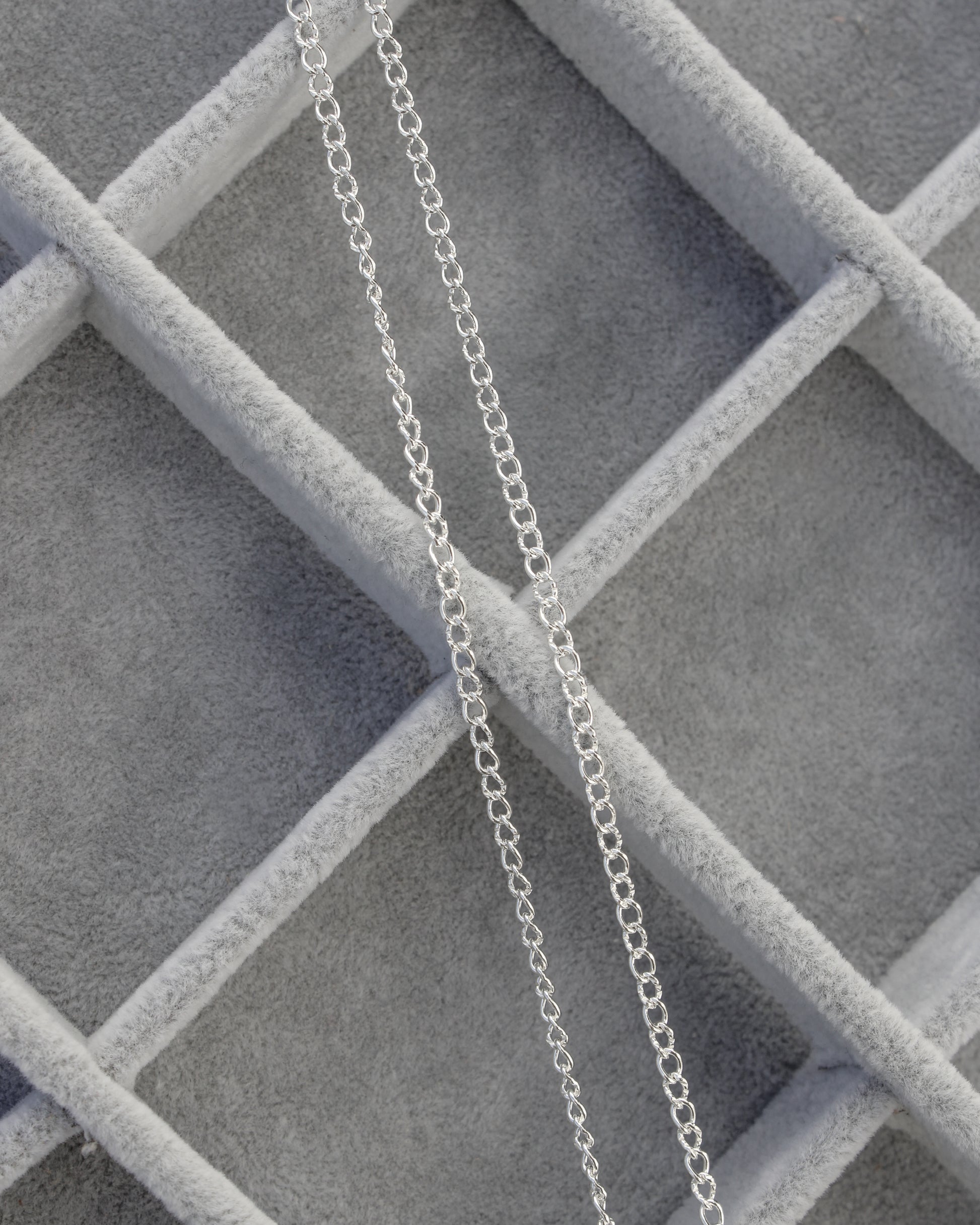 2.5mm alternate patterned curb chain, S249, G249