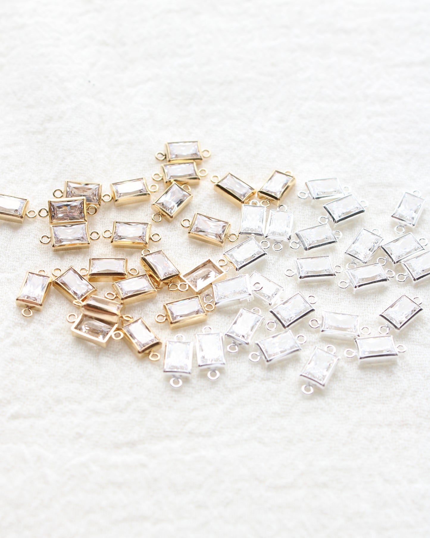 4mm White CZ Rectangle Connector, CN389