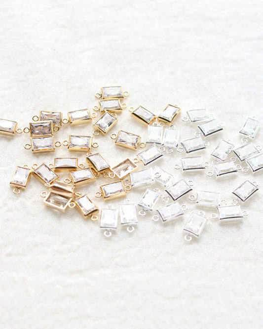 4mm White CZ Rectangle Connector, CN389