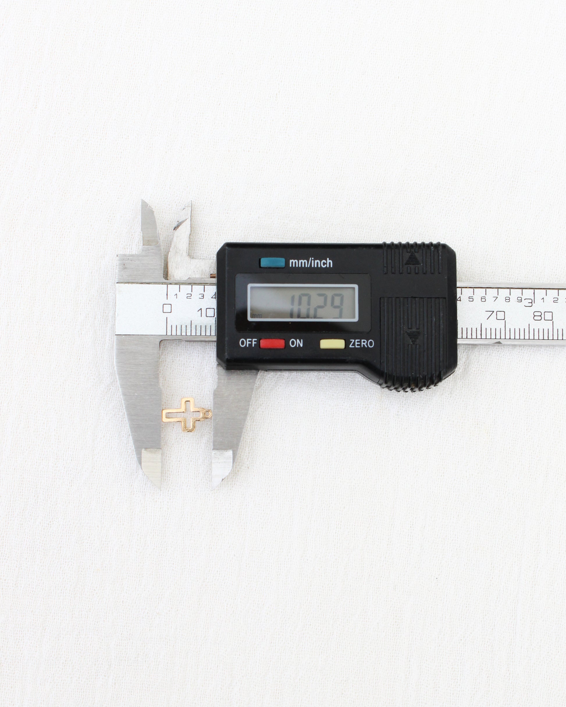 Mini Cross Outline Charm, CH317