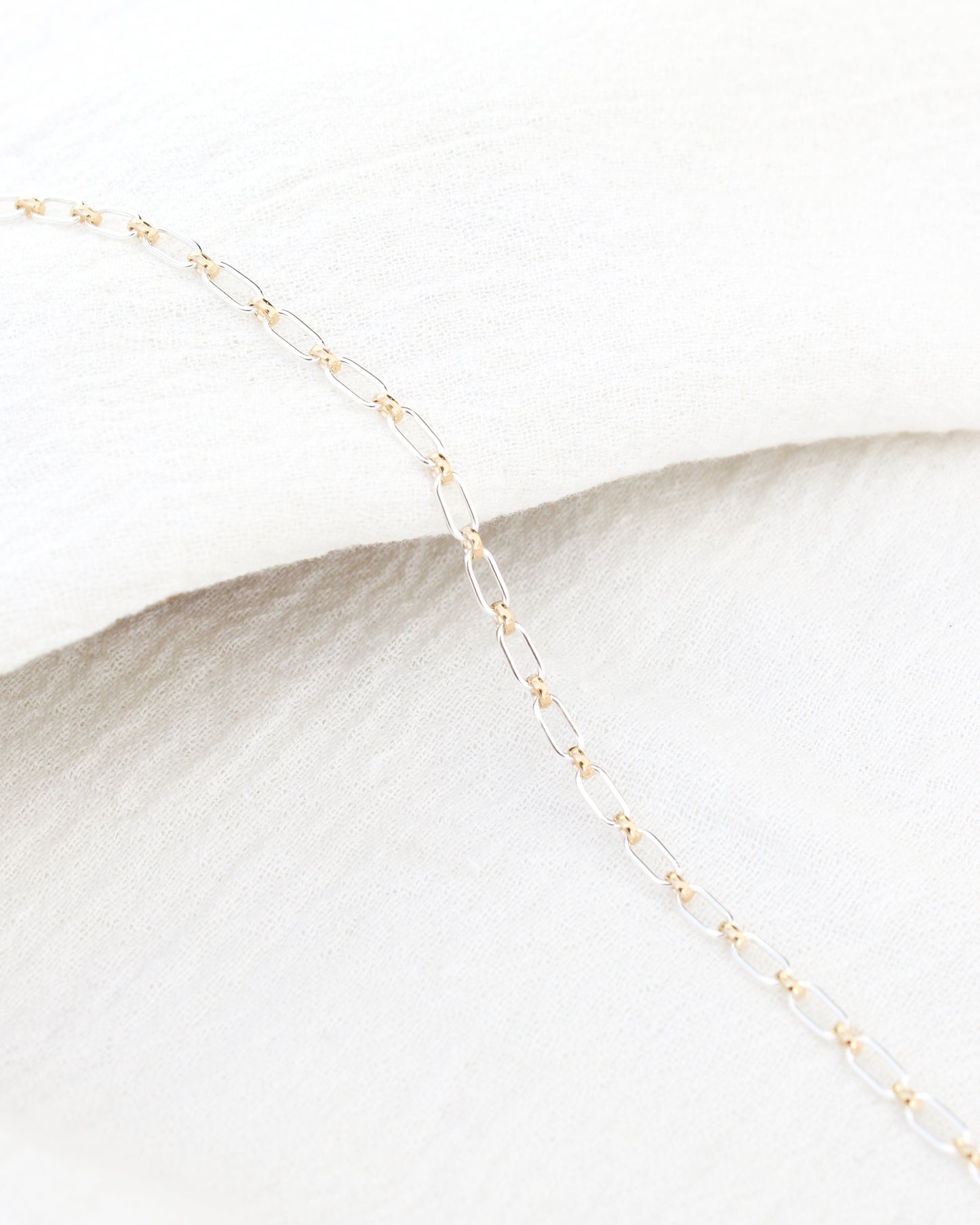 2.6mm 1+1 Mixed Metal Cable Chain, M244
