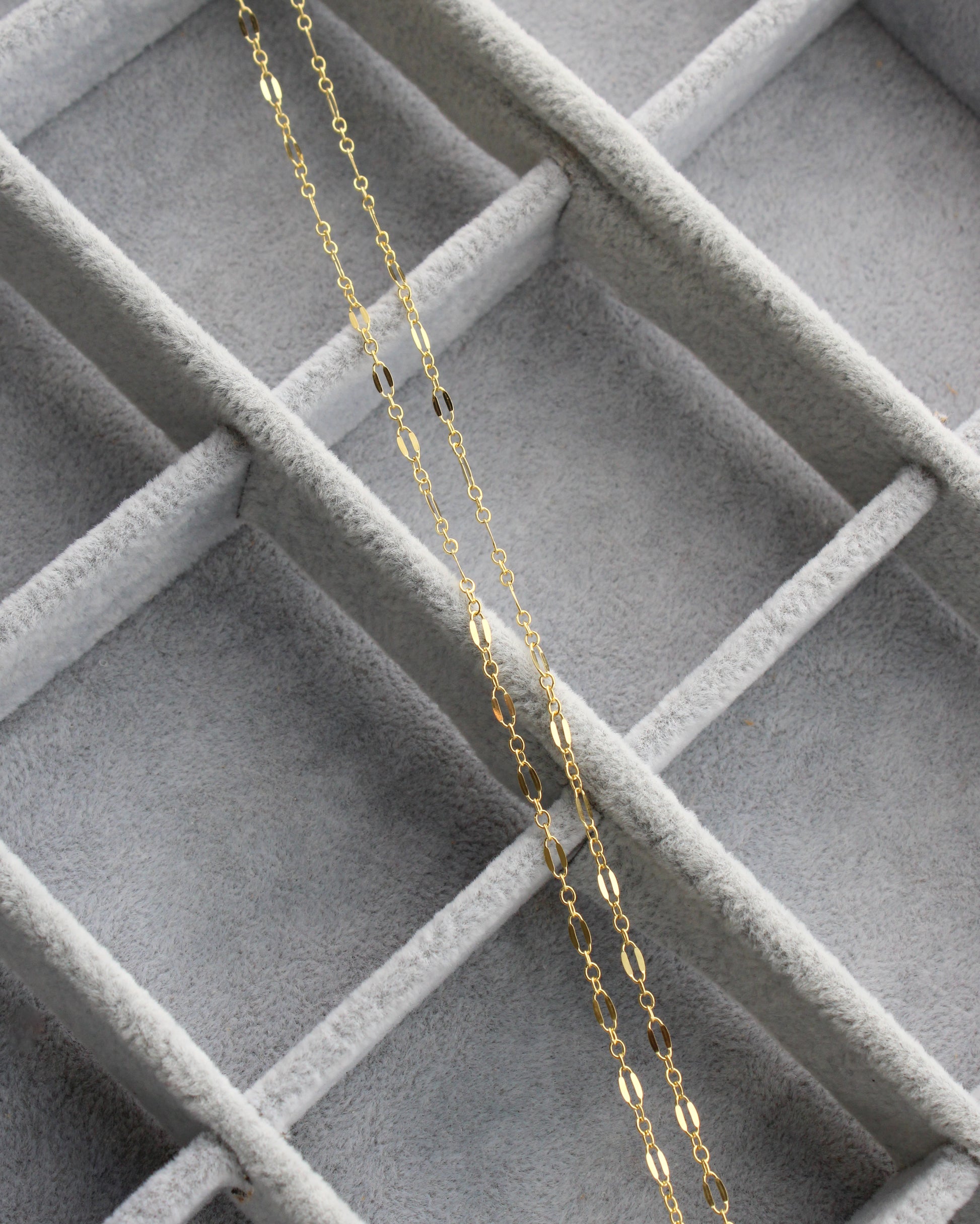 2.4mm Dapped Long & Short Chain, G4