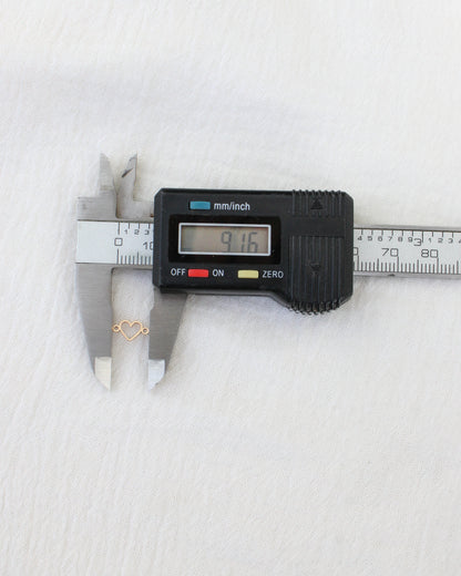 Mini Heart Outline Connector, CN470