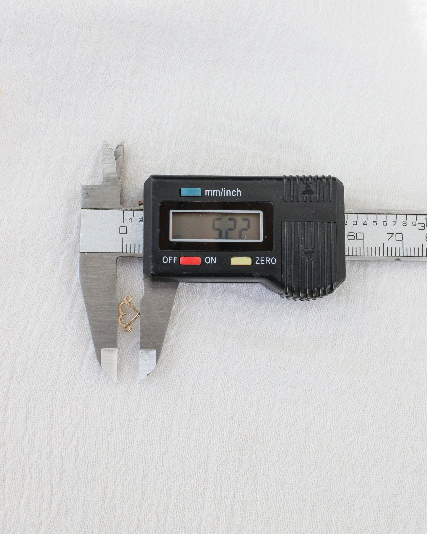 Mini Heart Connector Pair, CN444