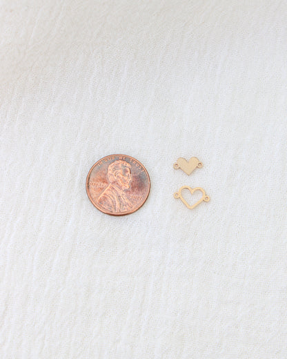 Big Filled In Heart Connector, CN471