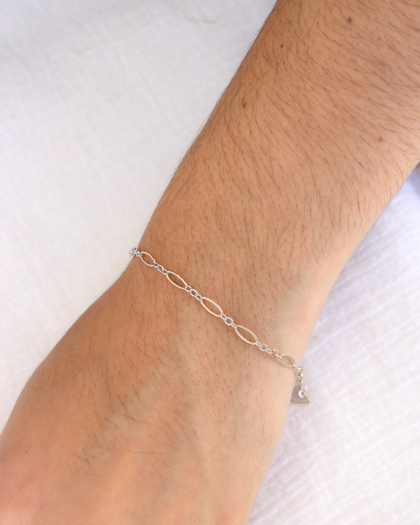 3.3mm Patterned Long and Short Mixed Metal Chain, M218
