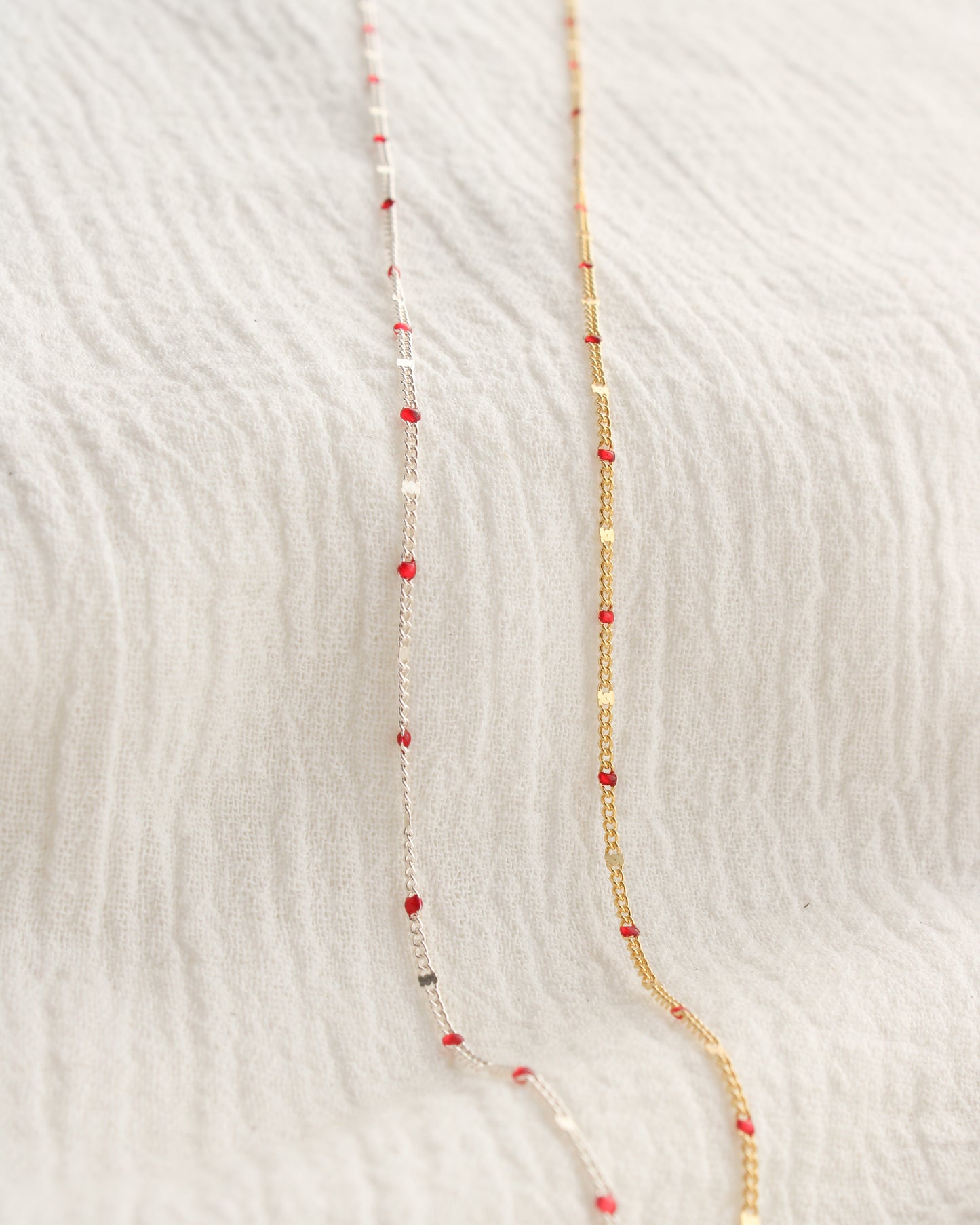 1.2mm Dapped Curb Chain with Red Enamel Dots, S208, G208