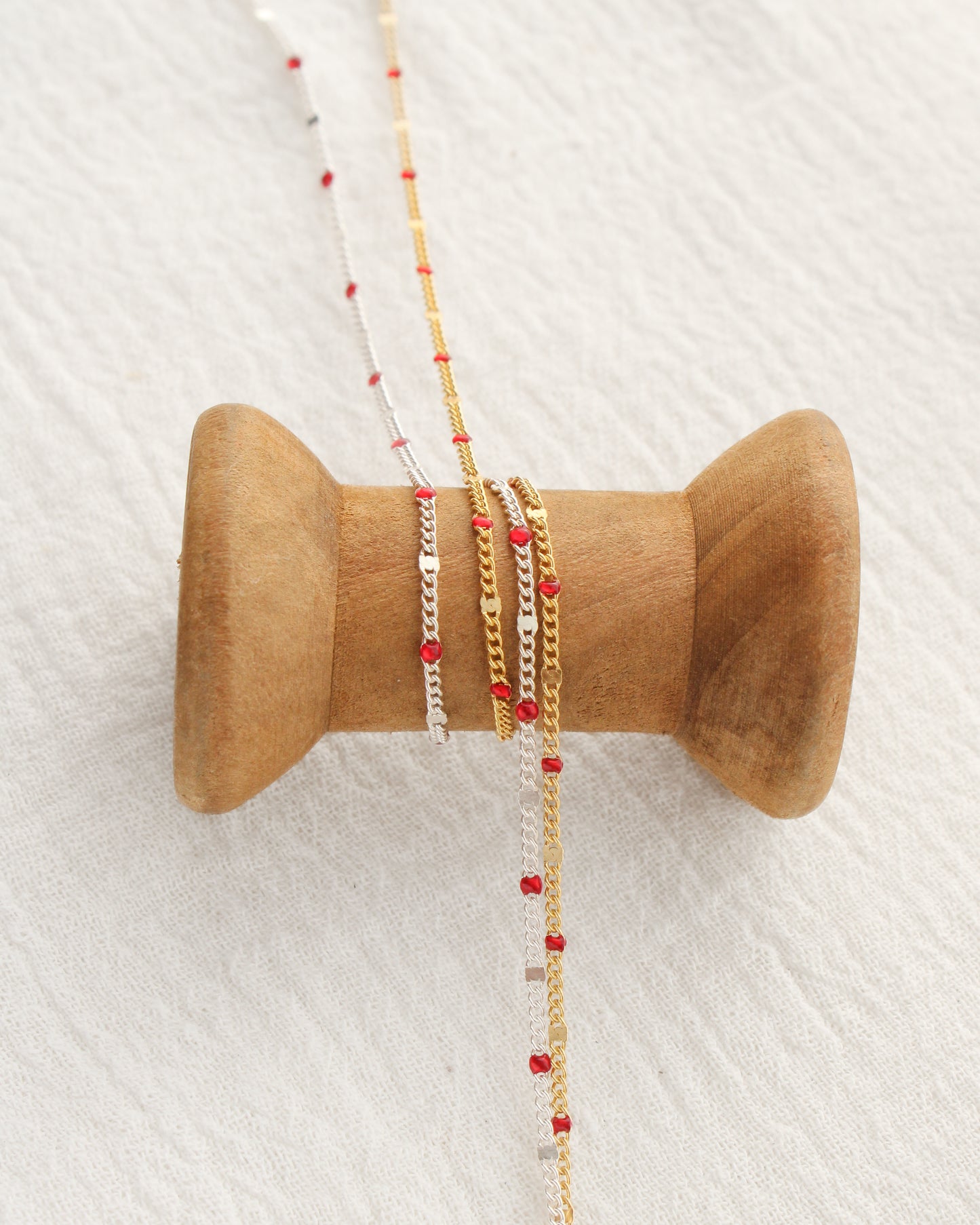 1.2mm Dapped Curb Chain with Red Enamel Dots, S208, G208