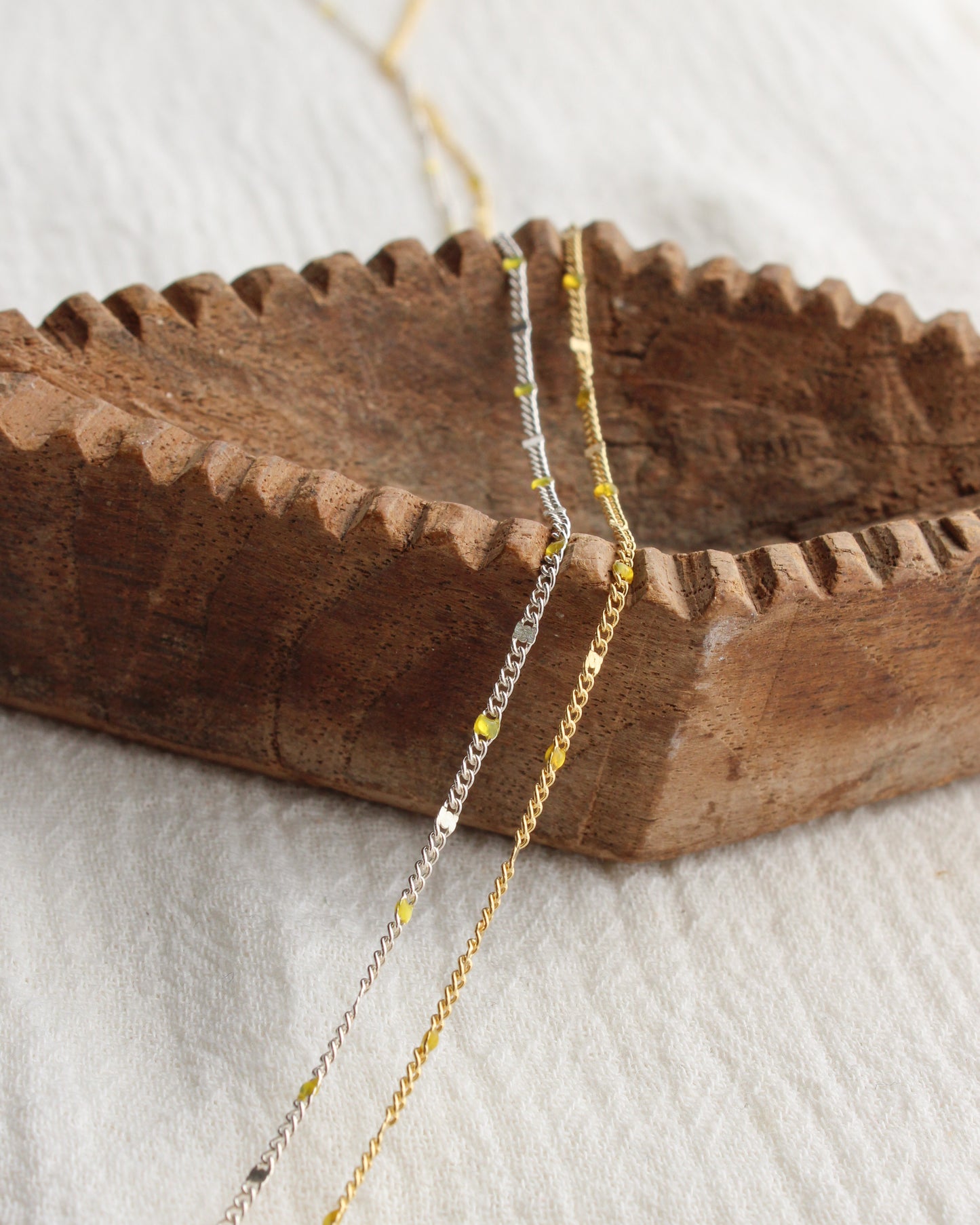 1.2mm Dapped Curb Chain with Yellow Enamel Dots, S212, G212