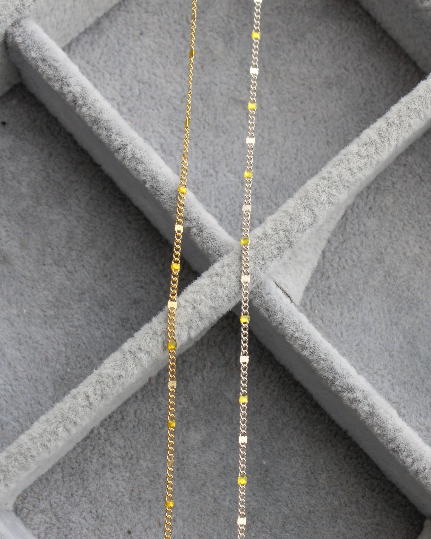 1.2mm Dapped Curb Chain with Yellow Enamel Dots, S212, G212