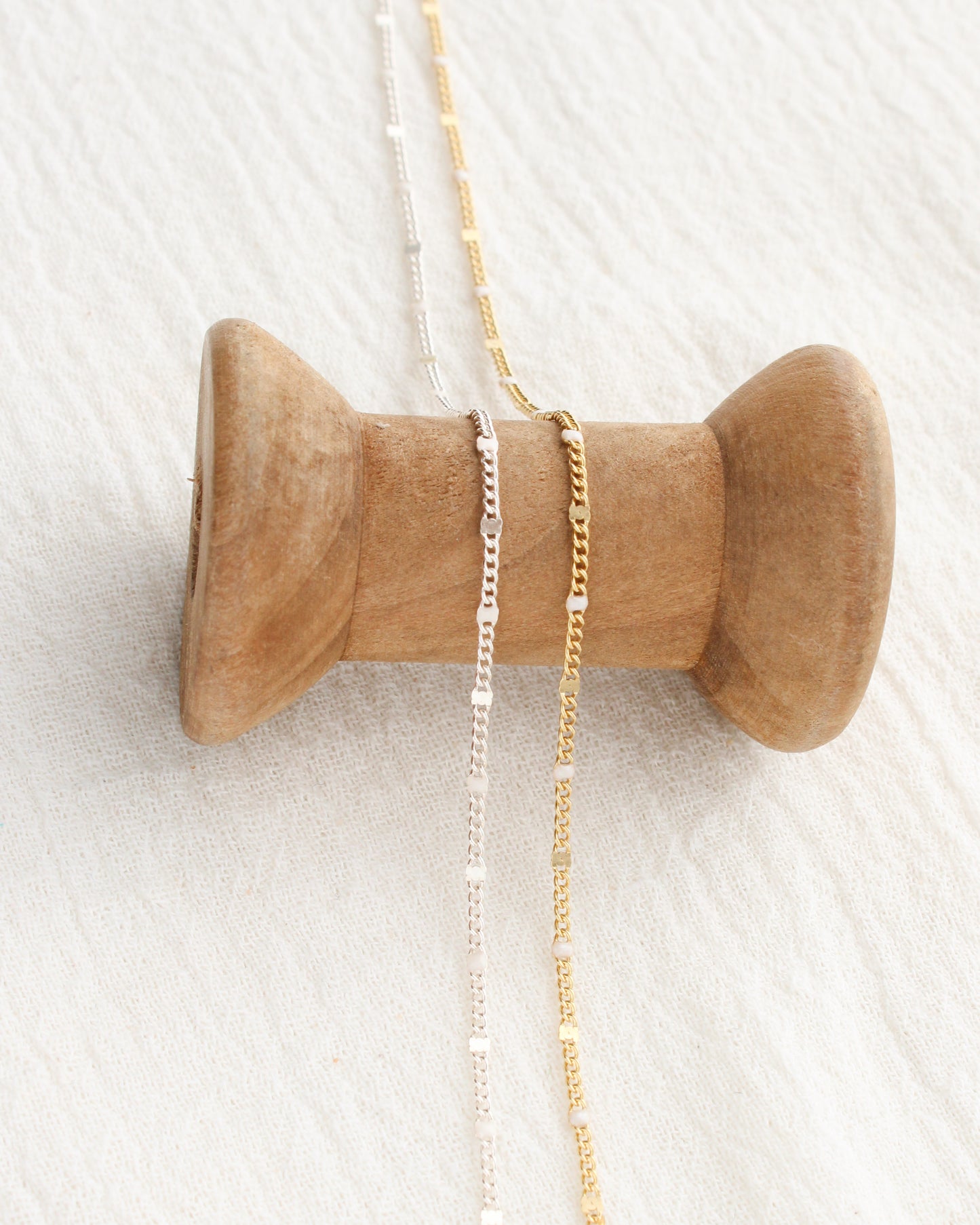 1.2mm Dapped Curb Chain with Cream Enamel Dots, S213, G213