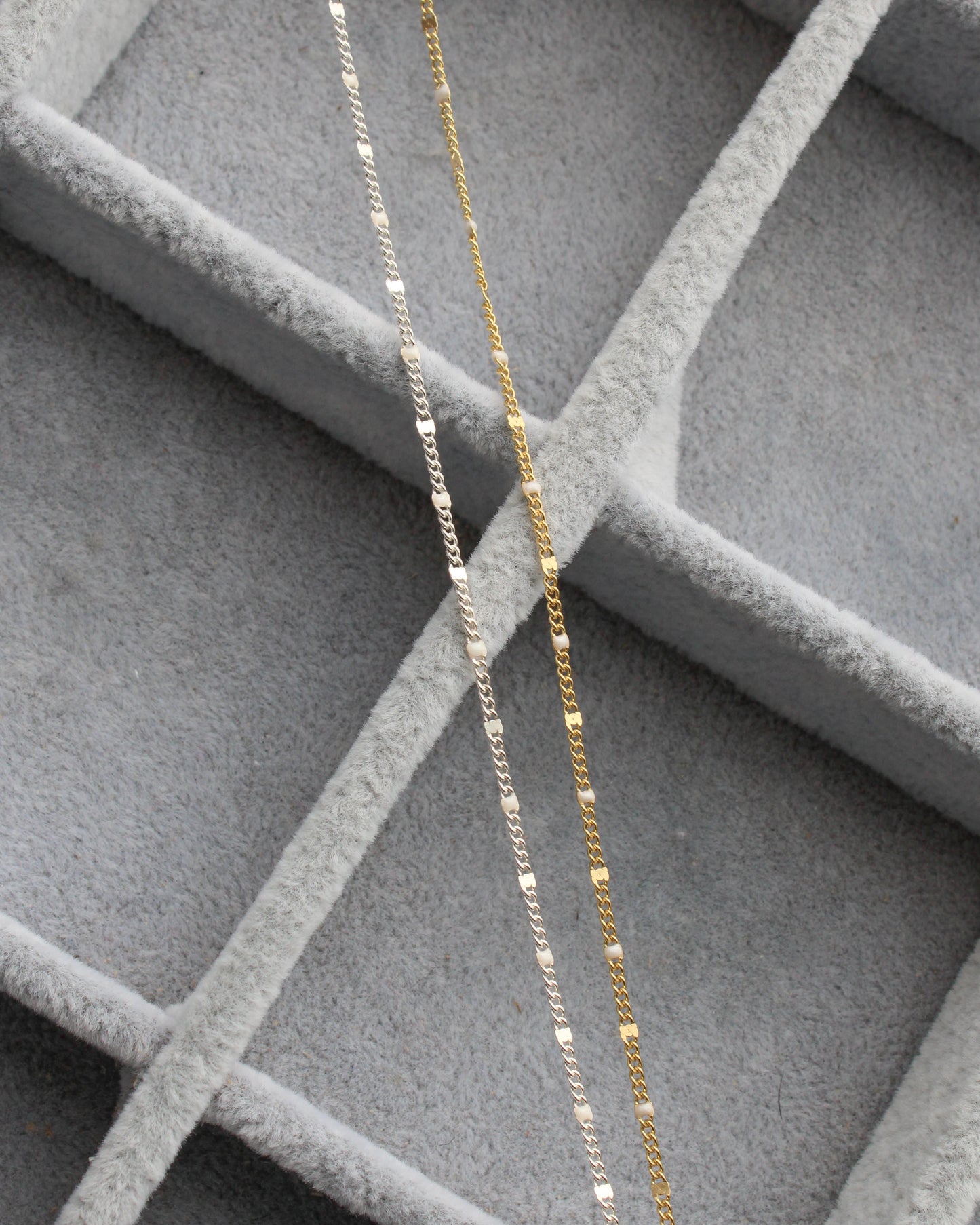 1.2mm Dapped Curb Chain with Cream Enamel Dots, S213, G213