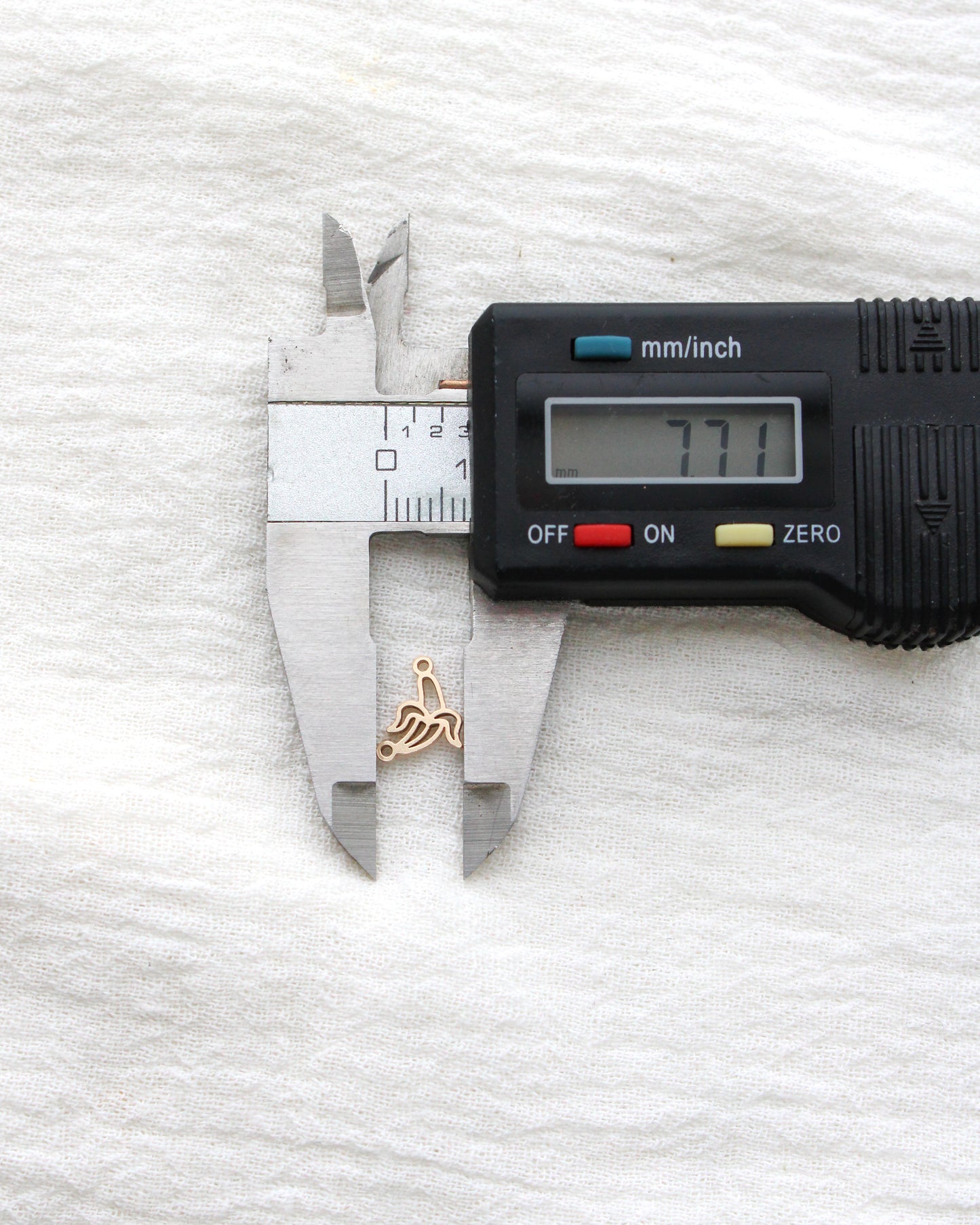 Banana Connector, CN392