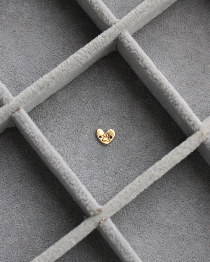 7mm Paw Print Heart Two Middle Holes, CN390