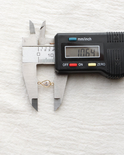 Teardrop Onyx Connector, CN401