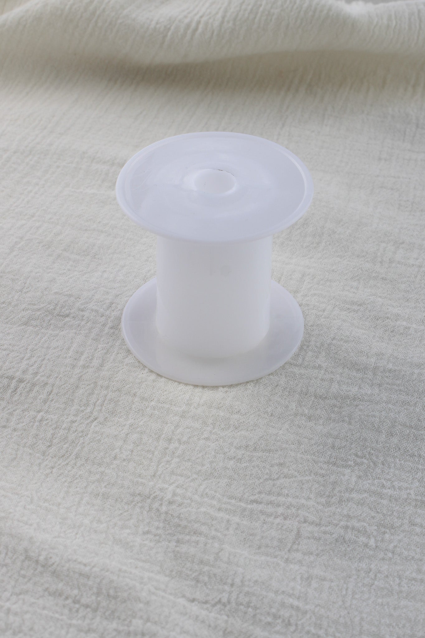 Small Plastic Spool, AC018