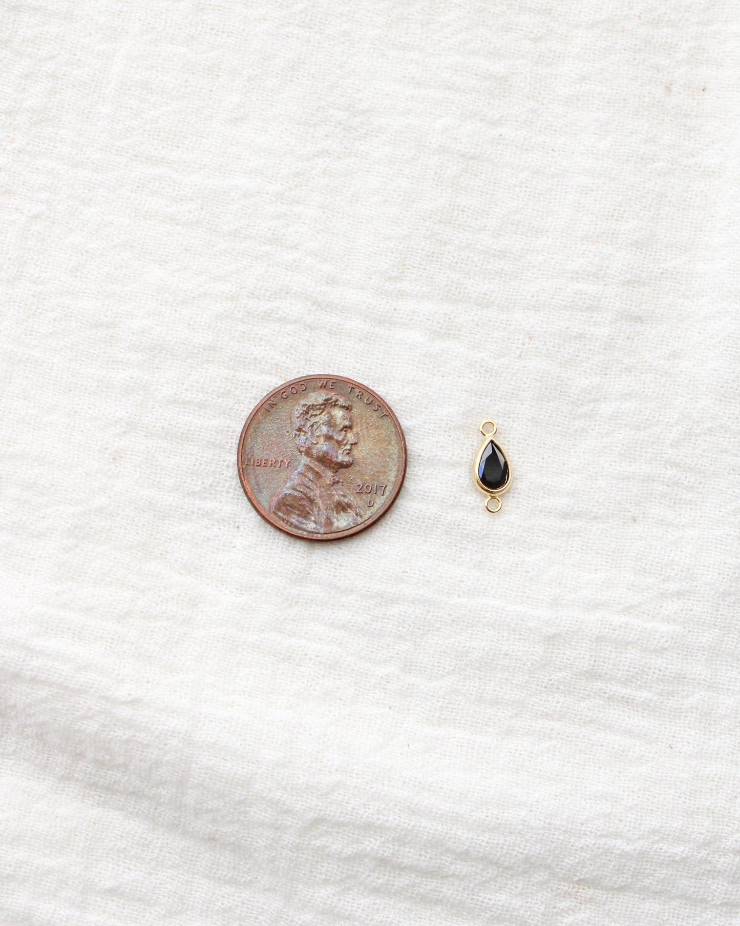 Teardrop Onyx Connector, CN401