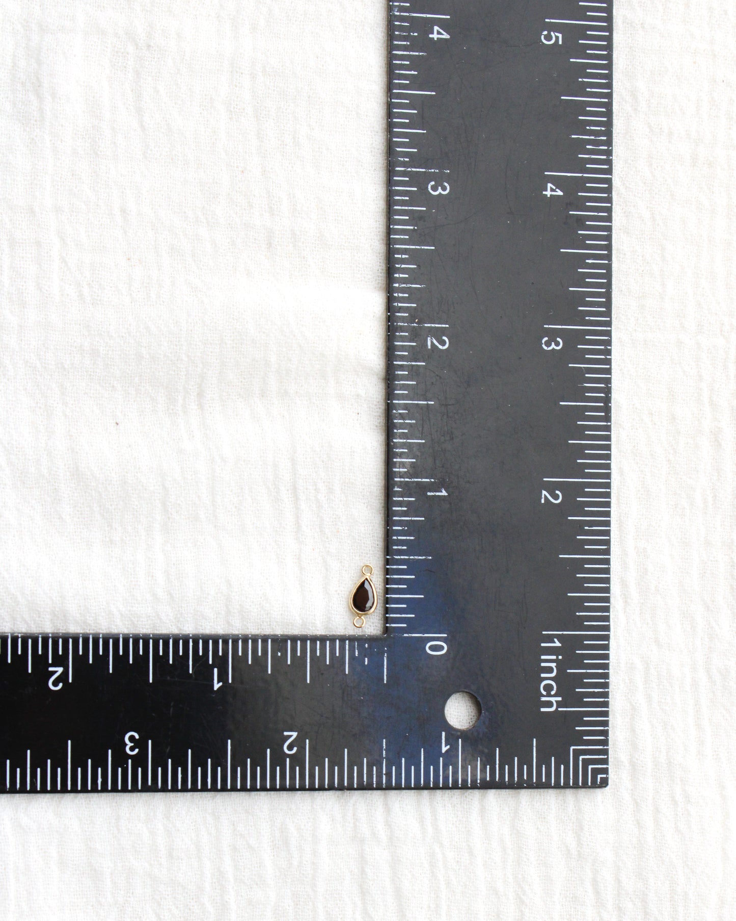 Teardrop Onyx Connector, CN401