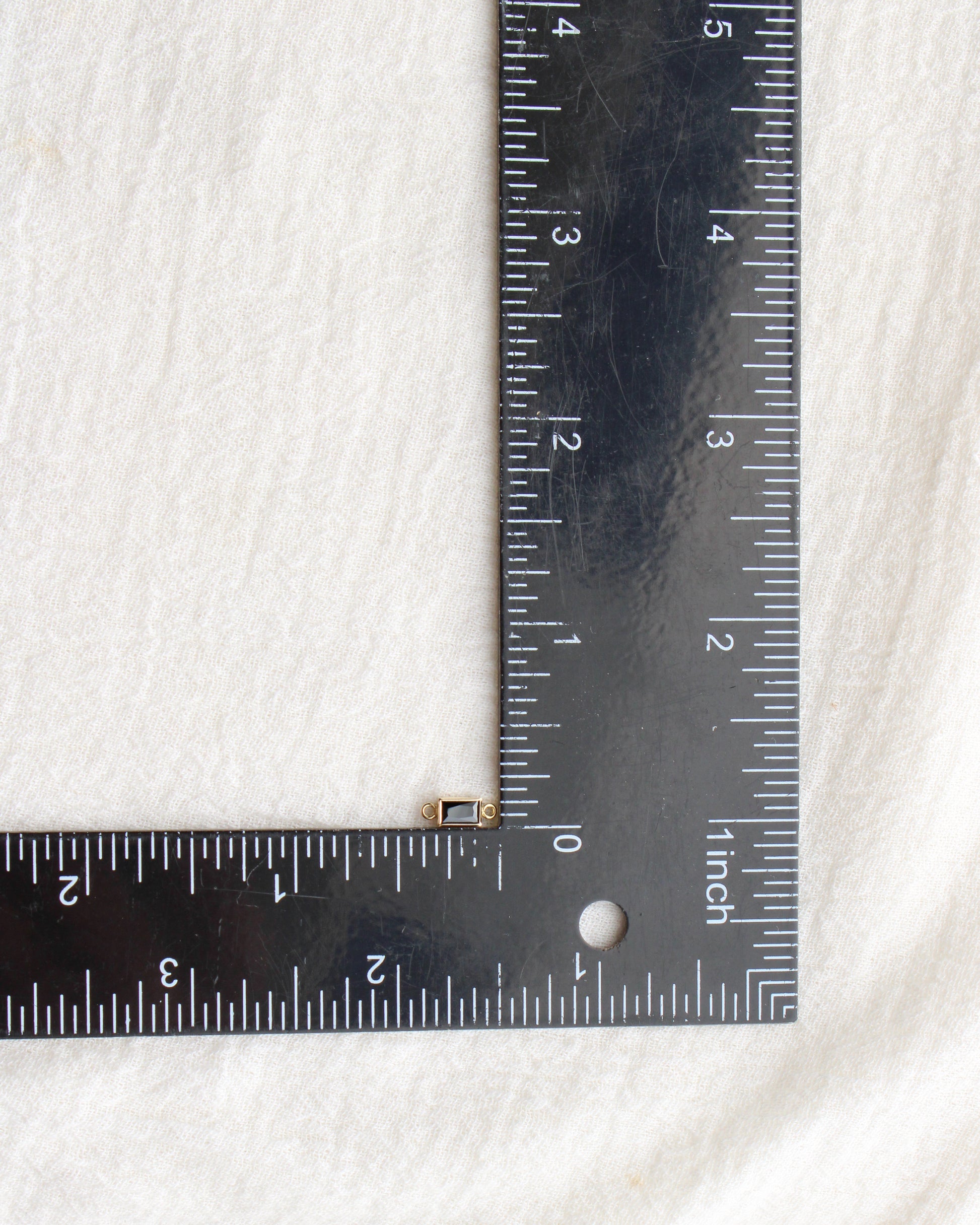 Rectangle Onyx Bezel Connector, CN402