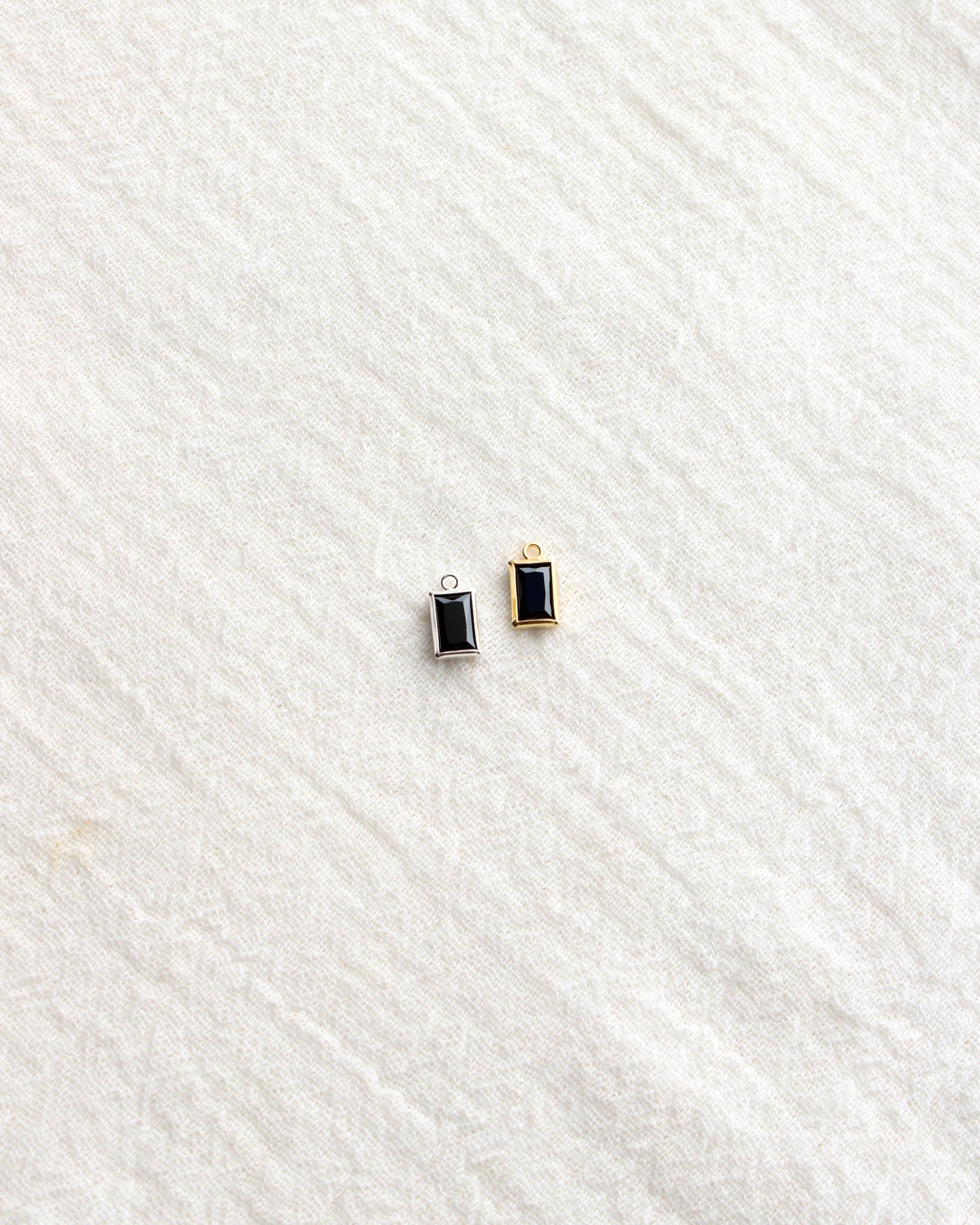 4mm Rectangle Onyx Charm, CH290