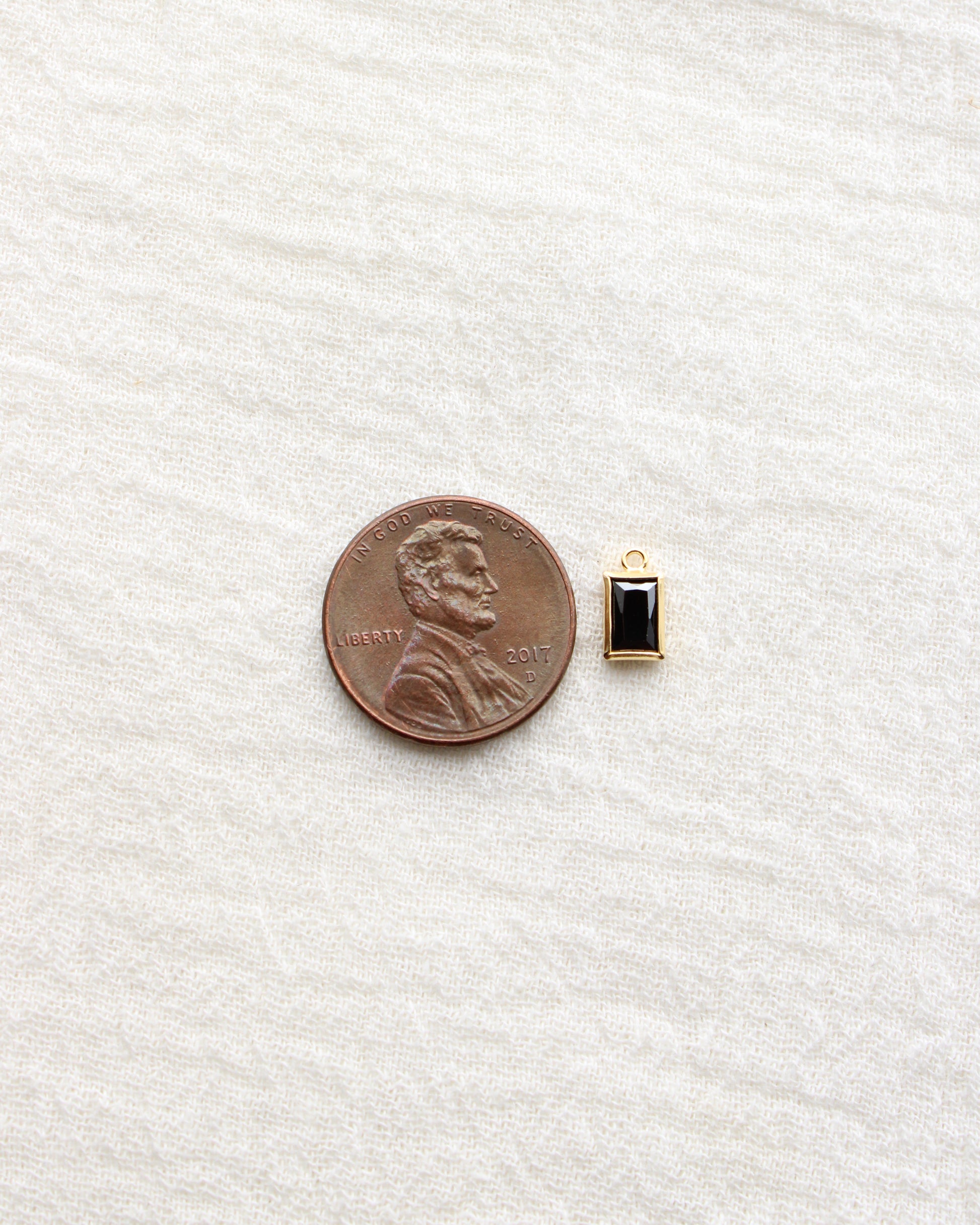 4mm Rectangle Onyx Charm, CH290