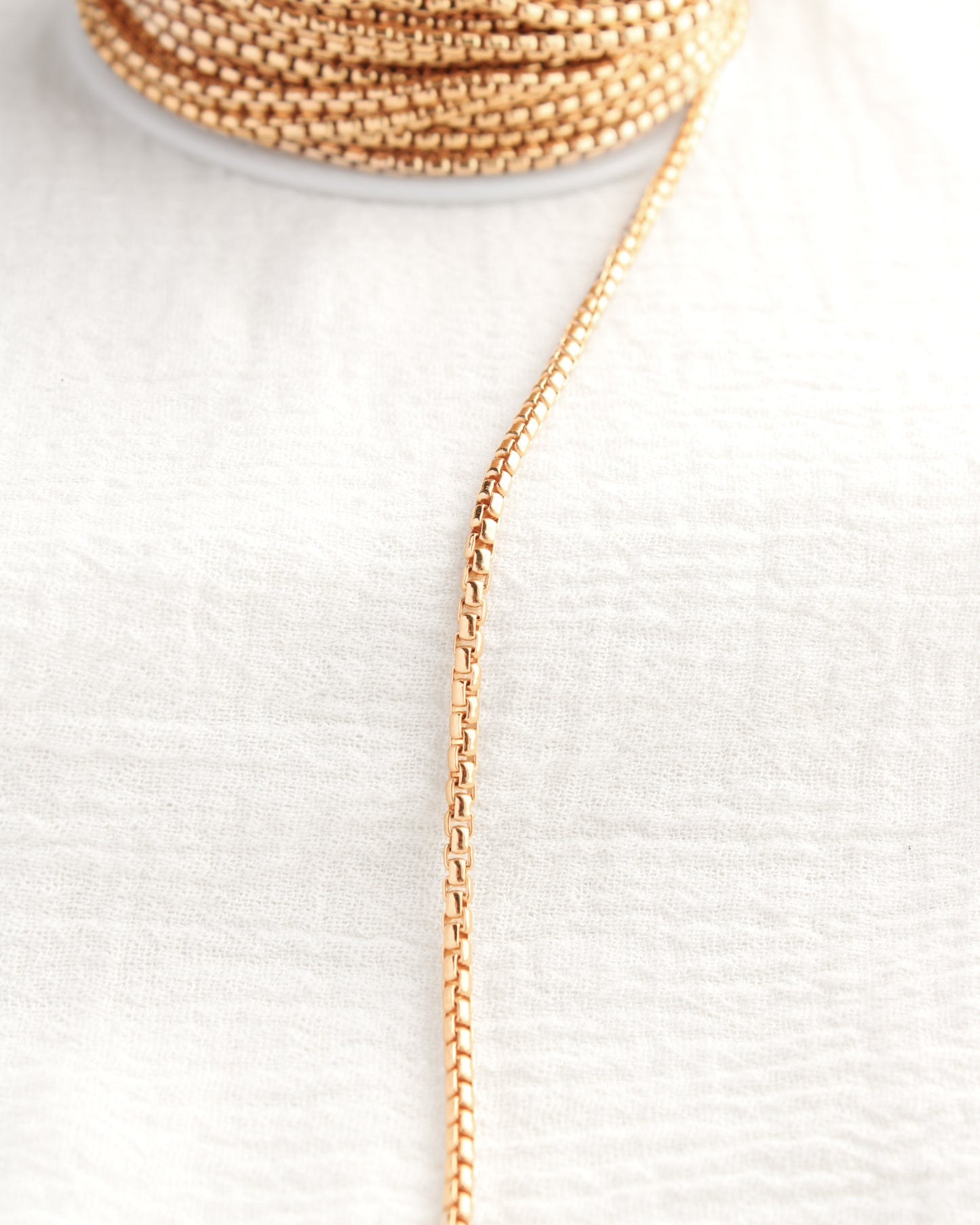 2.3mm Round Venetian Rolo Chain, S224, G224