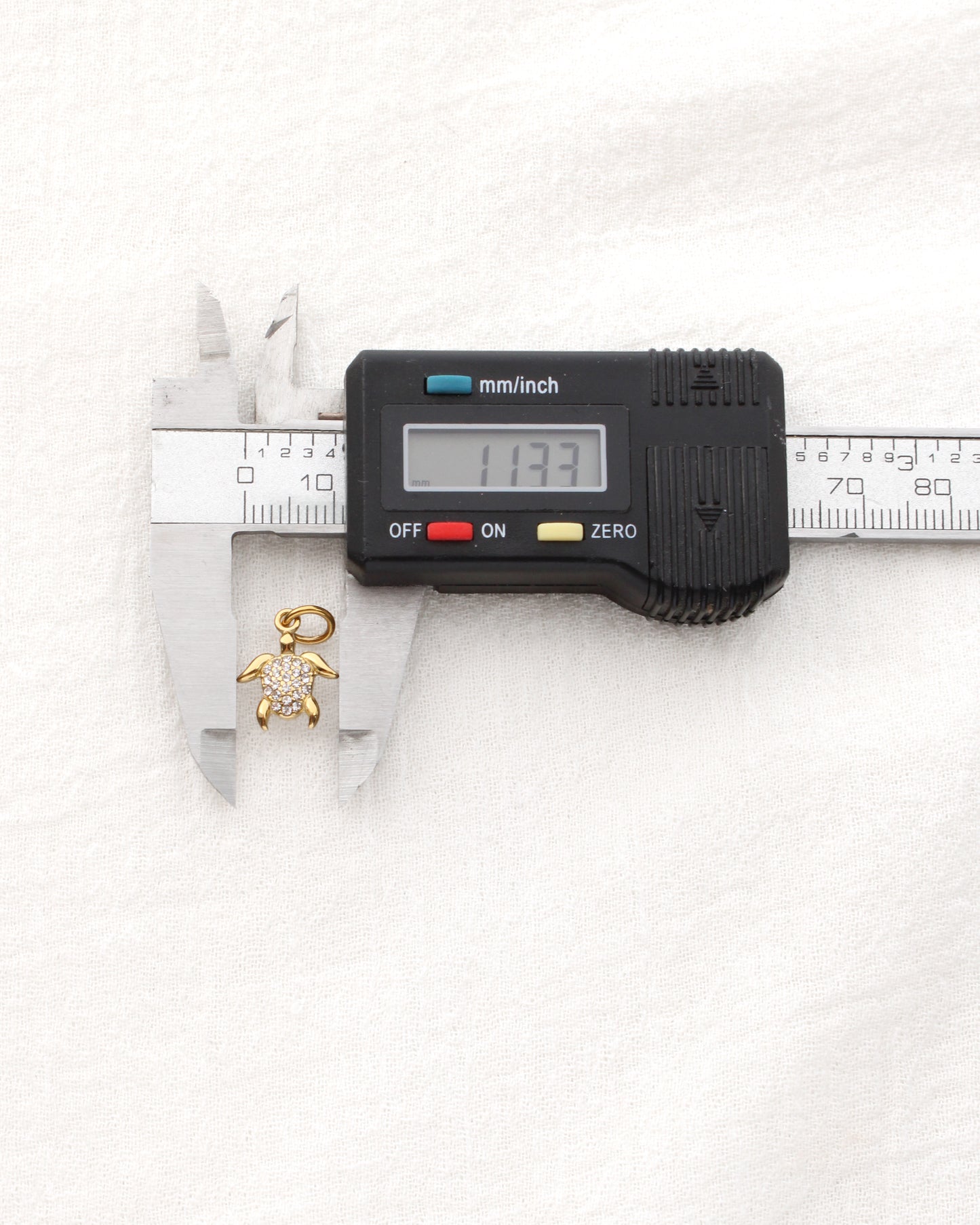 Turtle CZ PVD Charm, CH335