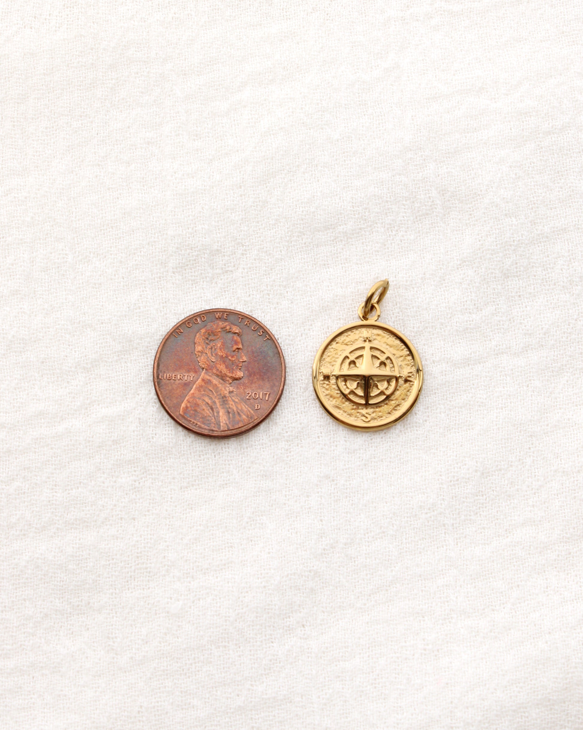 Compass PVD Charm, CH345