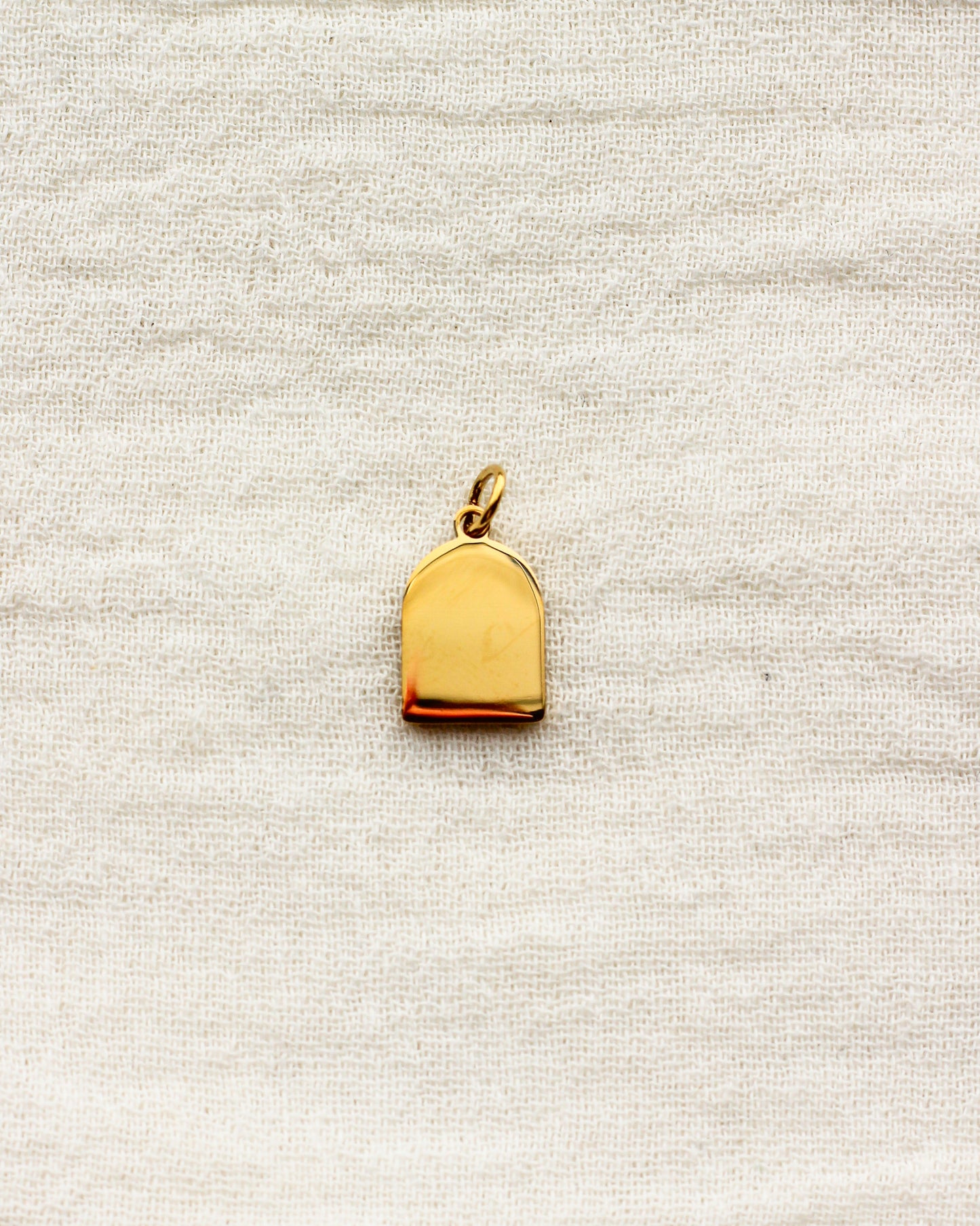 Beach PVD Charm, CH439