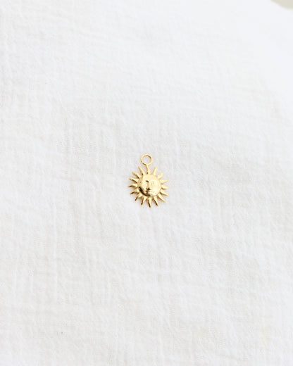 Radiant Sun Charm, CH280