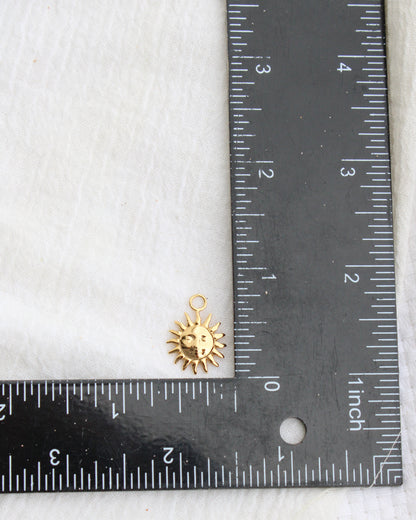 Radiant Sun Charm, CH280