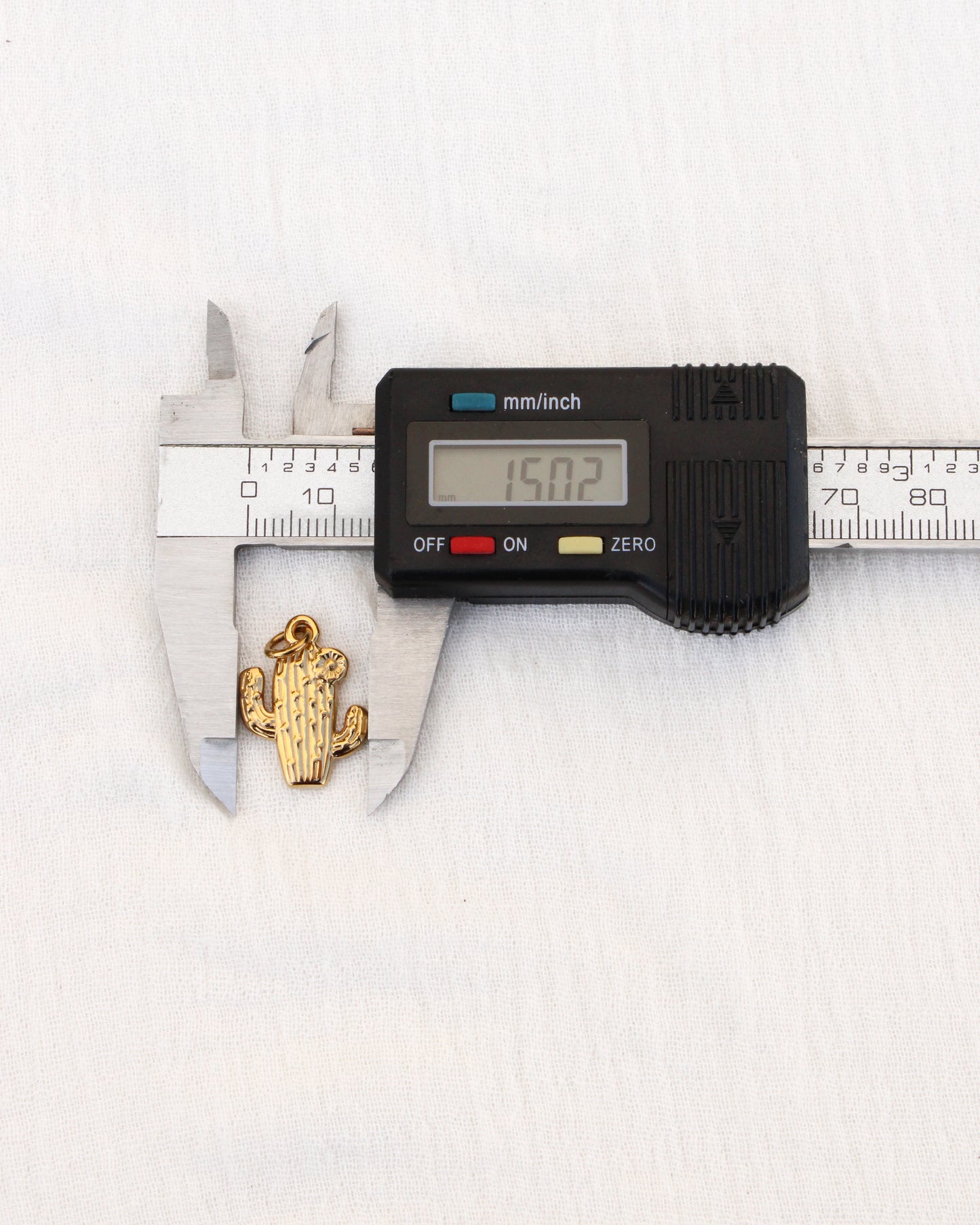 Cactus PVD Charm, CH344