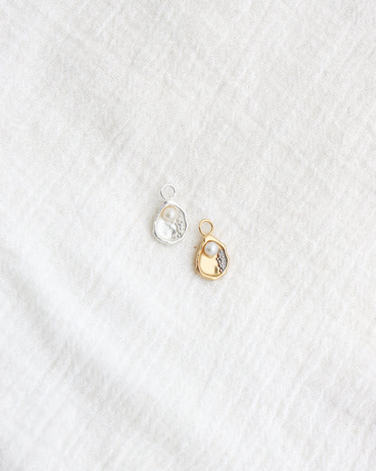 Oyster Pearl Charm, CH284