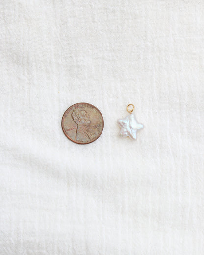 White Pearl Star Charm, CH283
