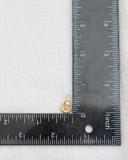 Oyster Pearl Charm, CH284