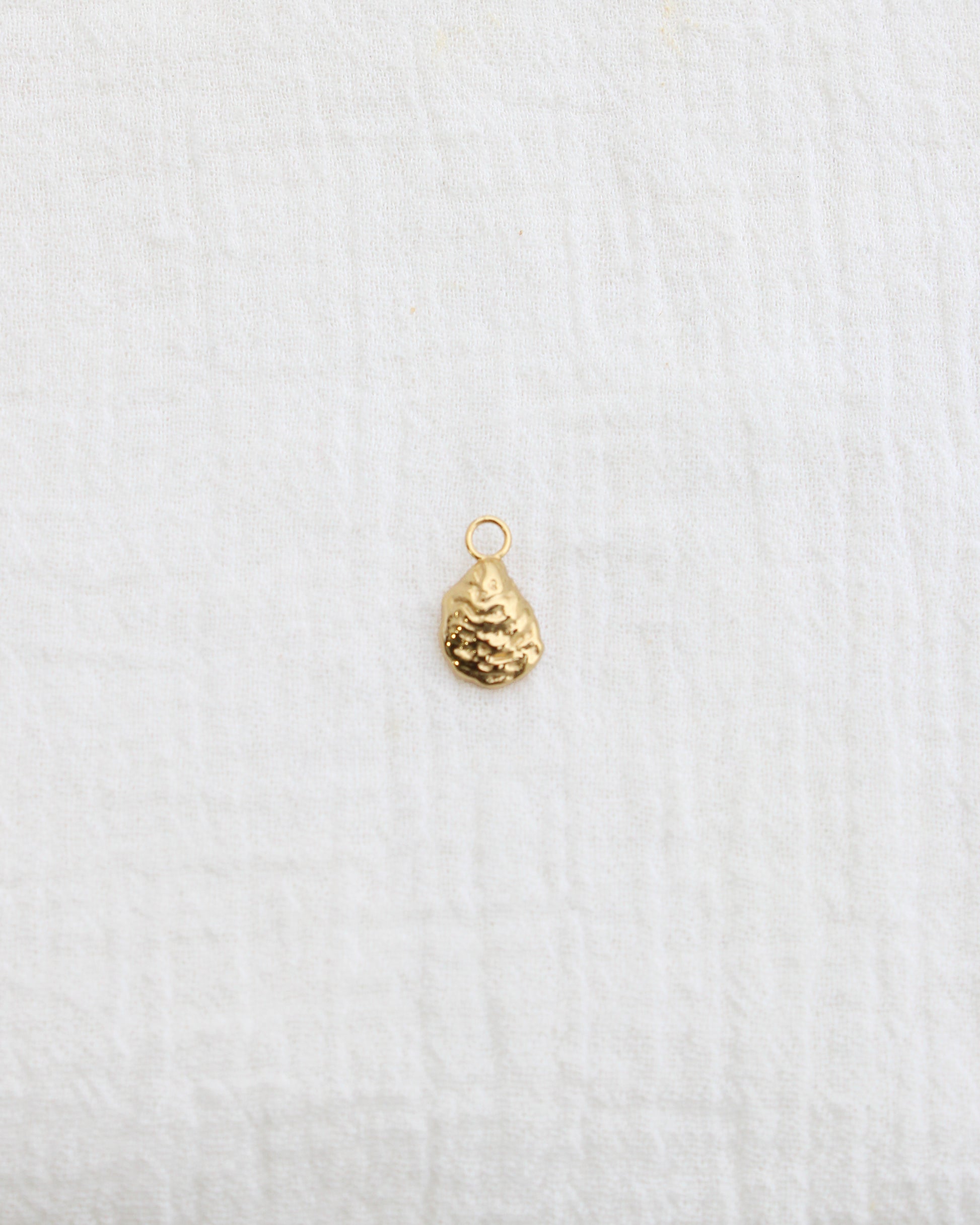 Oyster Pearl Charm, CH284