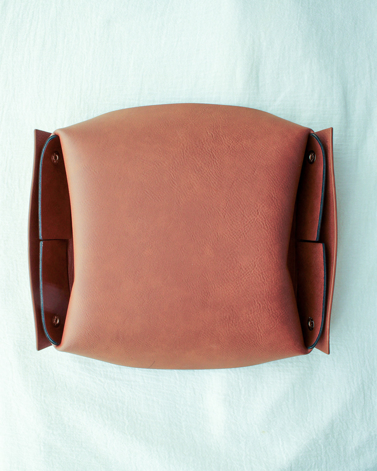 Bay & Stew Leather Catchall Tray, AC014
