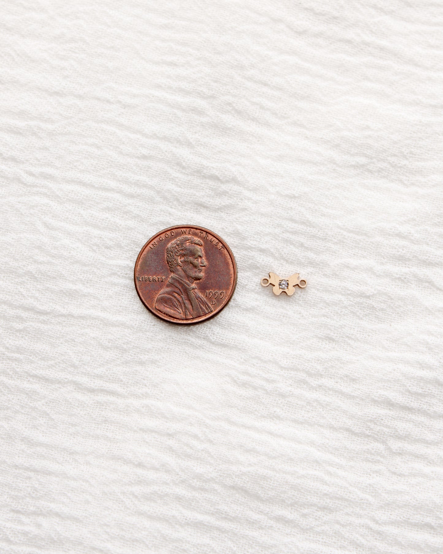 9mm Butterfly Connector with CZ, CN478