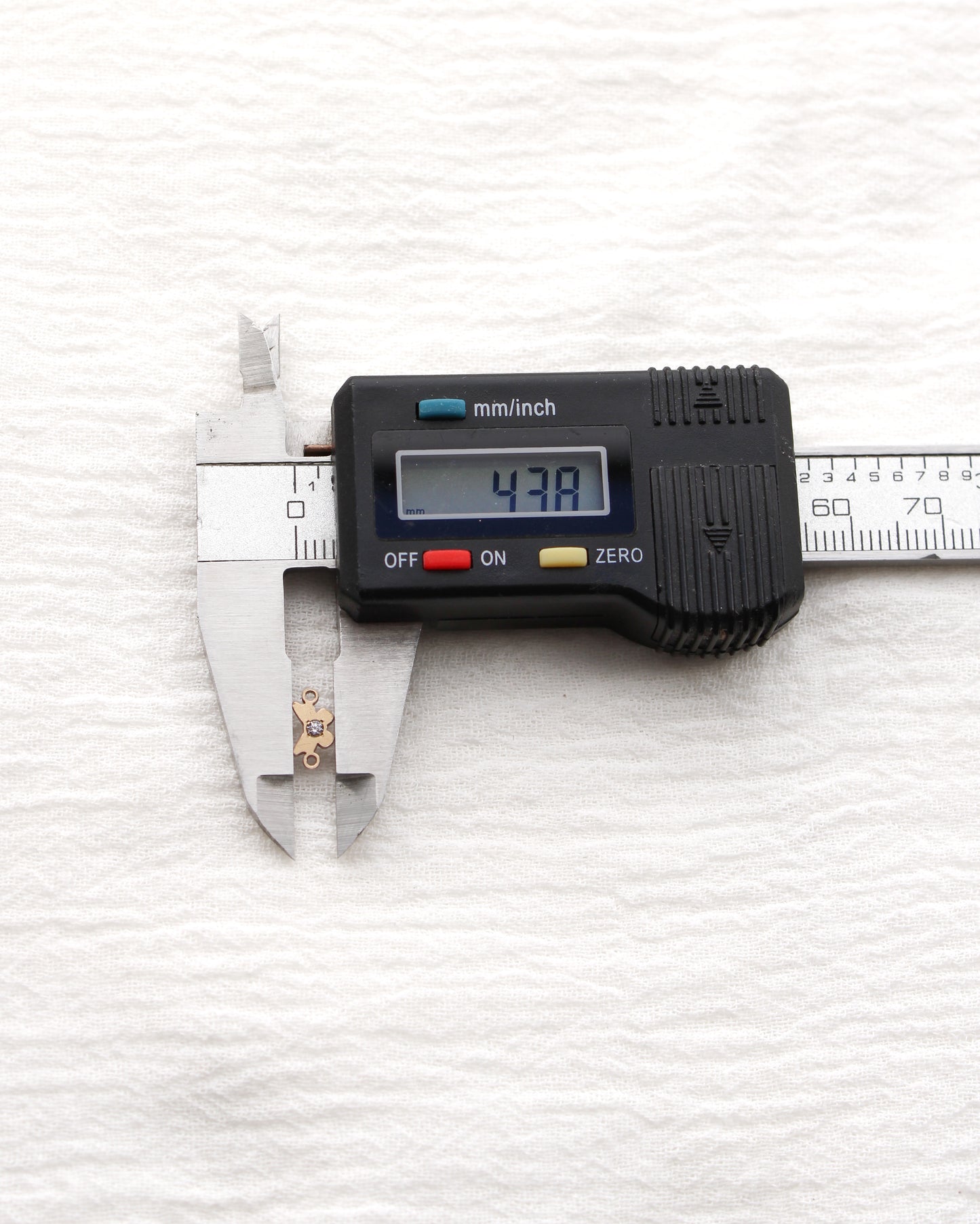 9mm Butterfly Connector with CZ, CN478