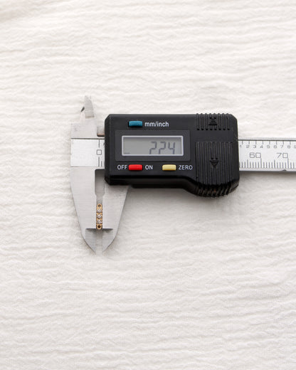 2mm Bar Connector with 3 CZ, CN476