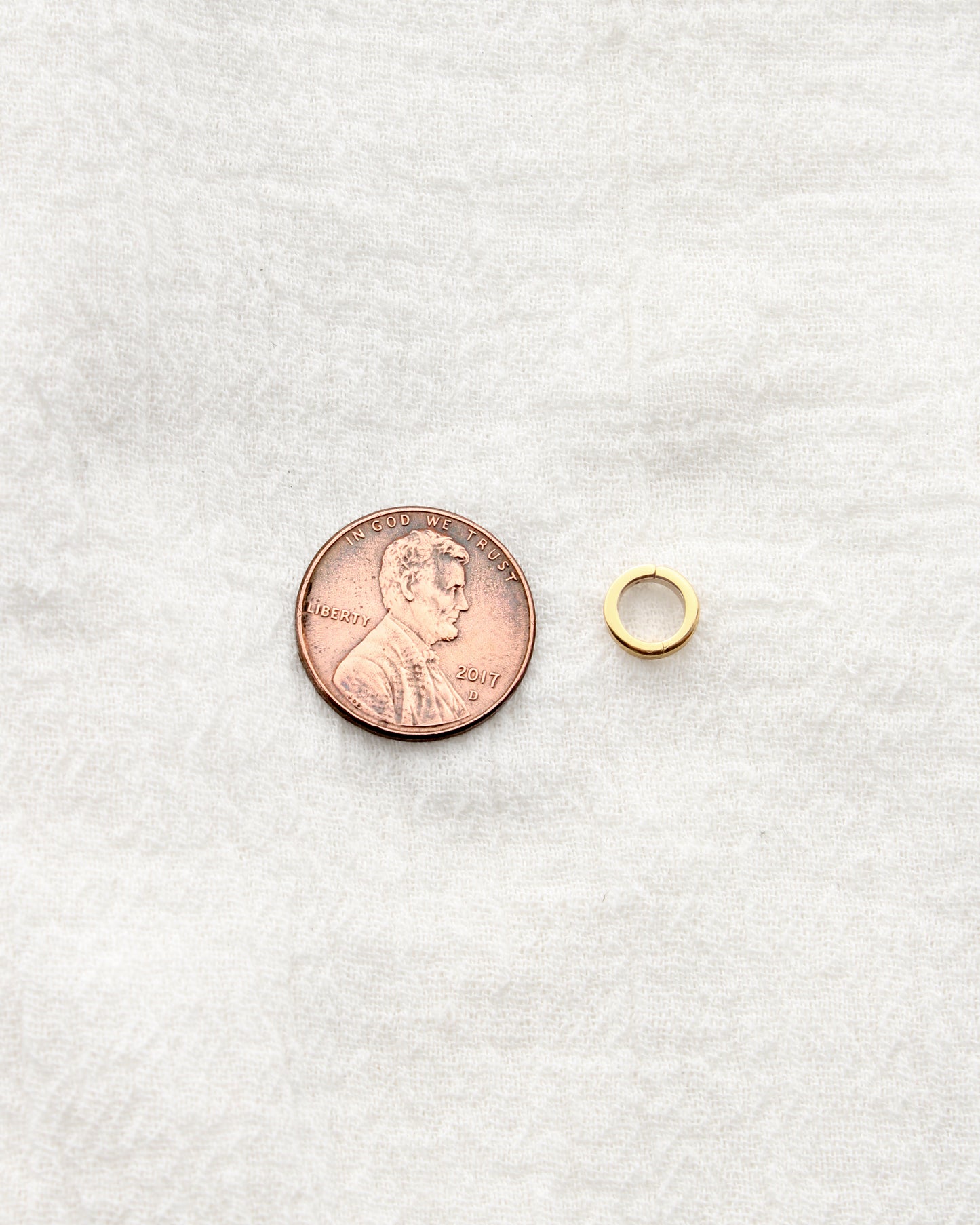 7.5mm Plain Circle Charm Enhancer, F17