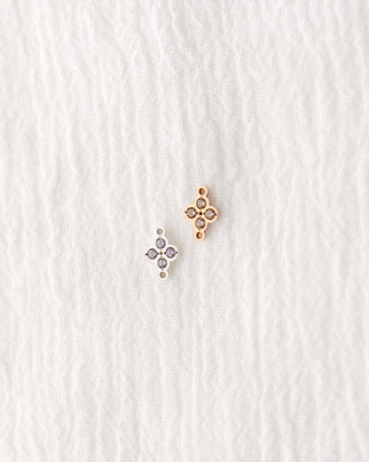 6mm Four Leaf Clover Connector with CZ, CN474