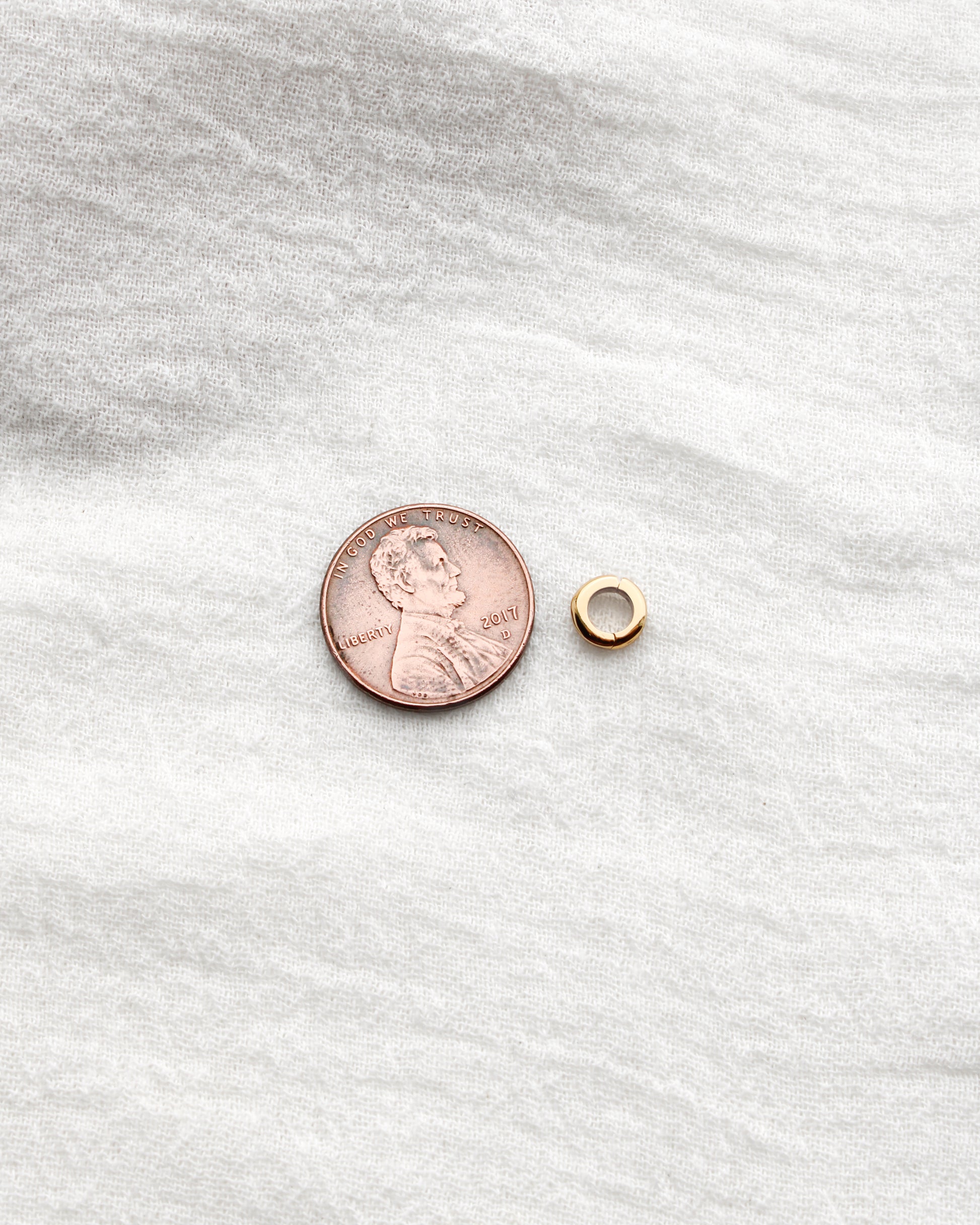 6.6mm Plain Circle Charm Enhancer, F18