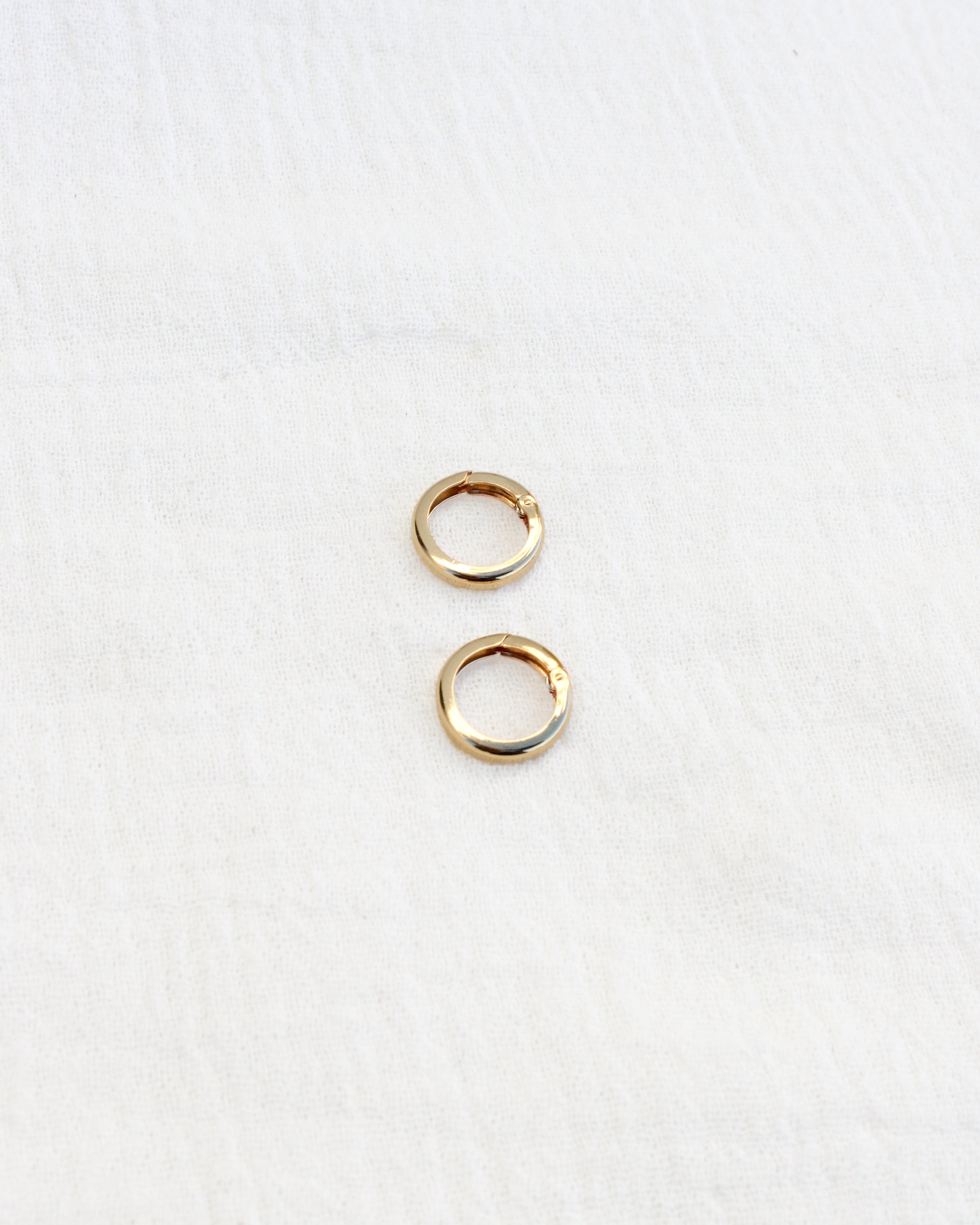 12mm Plain Circle Push Gate Clasp, F21
