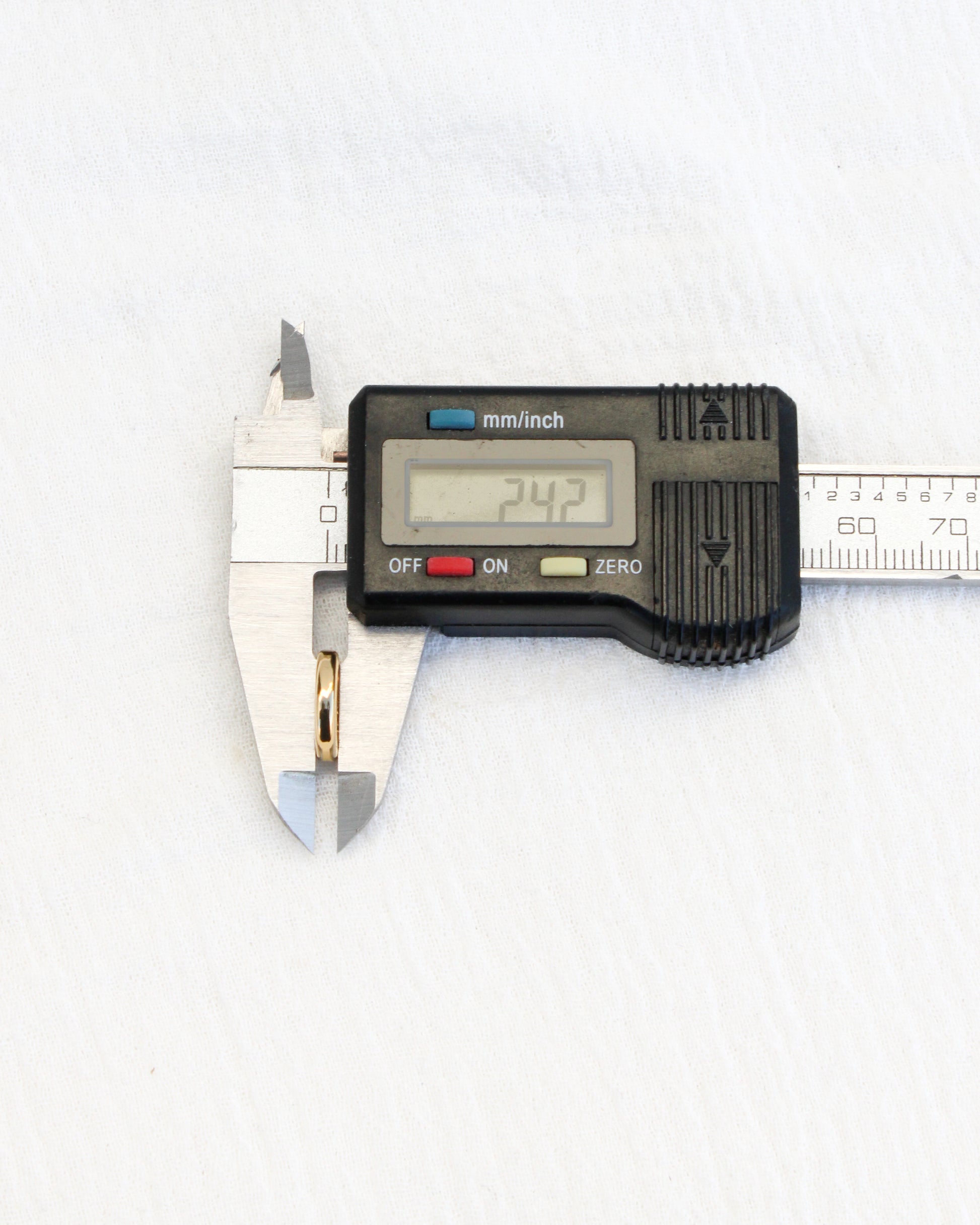 12mm Plain Circle Push Gate Clasp, F21