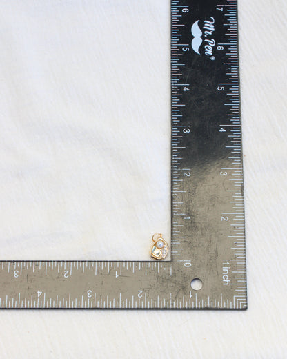 Oyster with Freshwater Pearl Charm, CH67