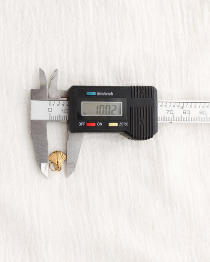 11mm Shell PVD Charm, CH384