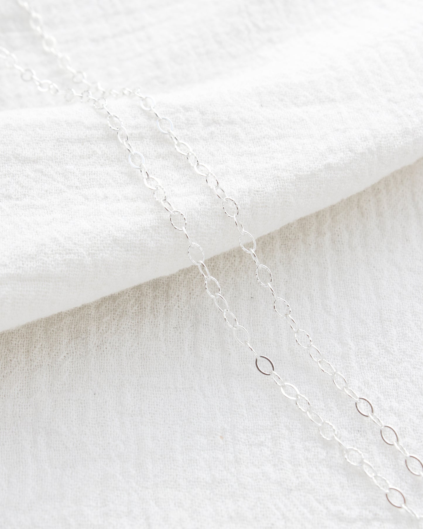 2.6mm Alternate Flat Patterned Cable Chain, S228